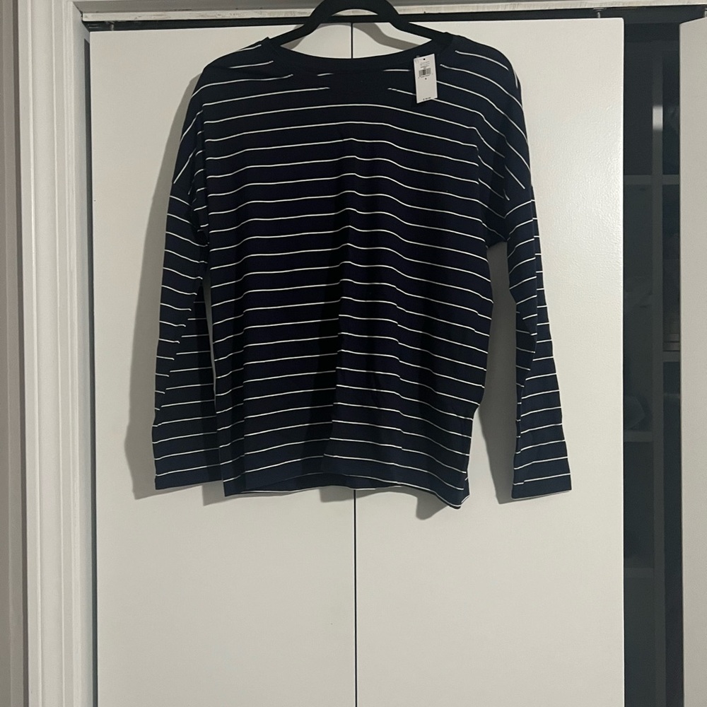 Banana Republic Long Sleeve Tee - Small